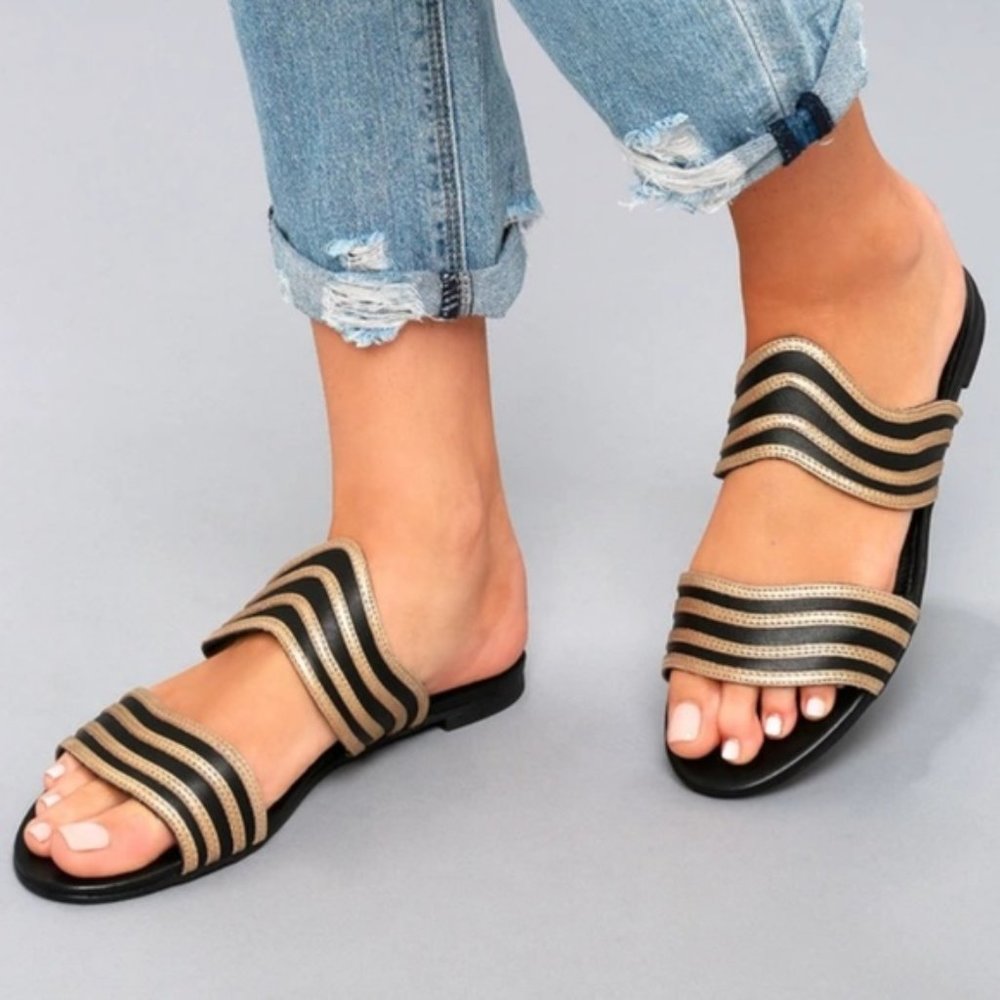 Matisse Russo Black and Gold Slide Sandal